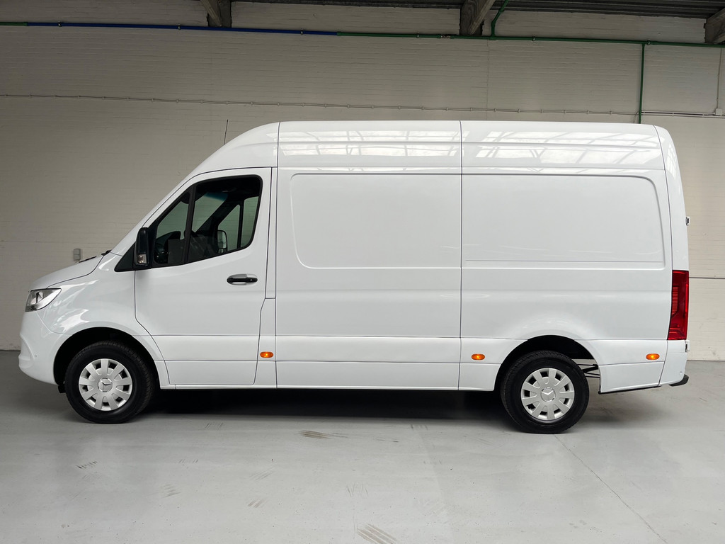 Mercedes-Benz Sprinter Automaat 316 2.2 CDI 160pk L2H2 EURO VI-D 3 persoons, M-Bux, CruiseControl, Camera, RIJKLAARPRIJS! NL-BUS 4