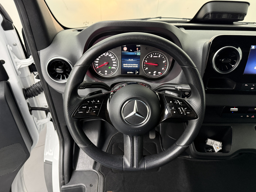 Mercedes-Benz Sprinter Automaat L3H2 Maxi (2024) | 10 Multimedia | Camera | Airco | Cruise | 3-Zits 14