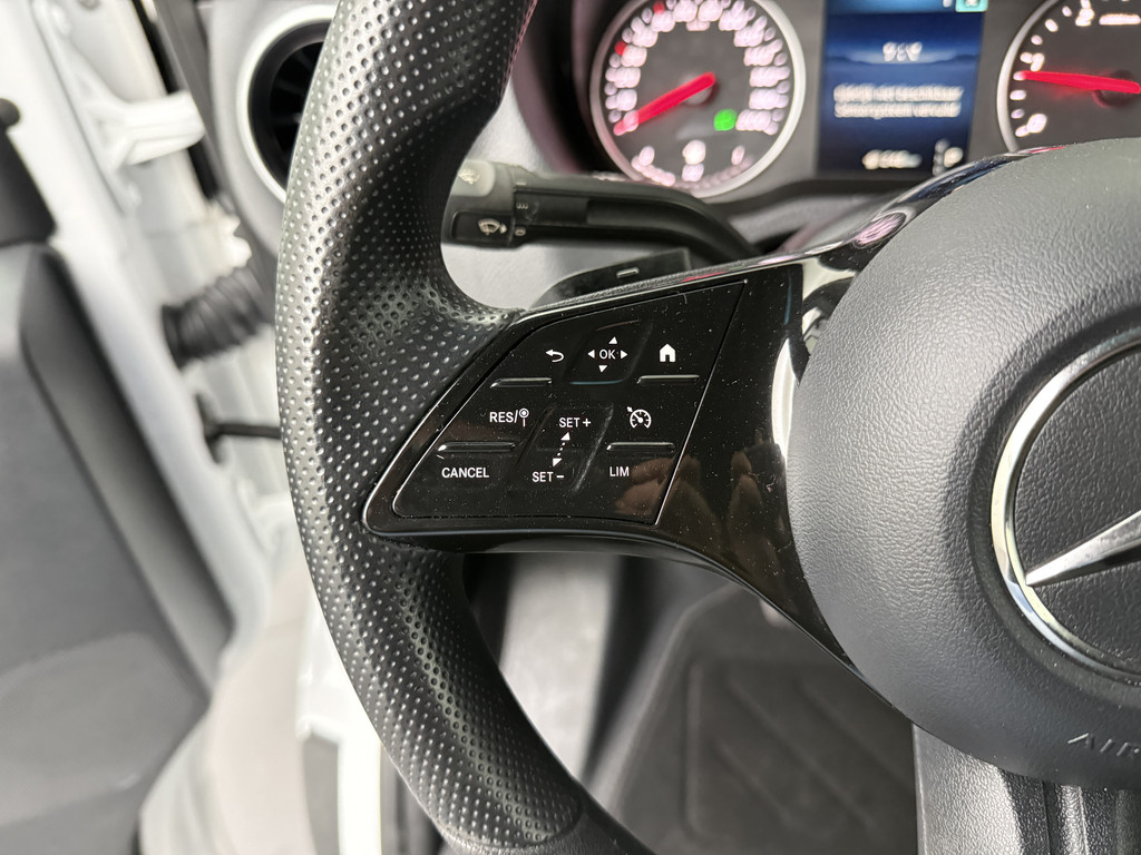 Mercedes-Benz Sprinter Automaat L3H2 Maxi (2024) | 10 Multimedia | Camera | Airco | Cruise | 3-Zits 15