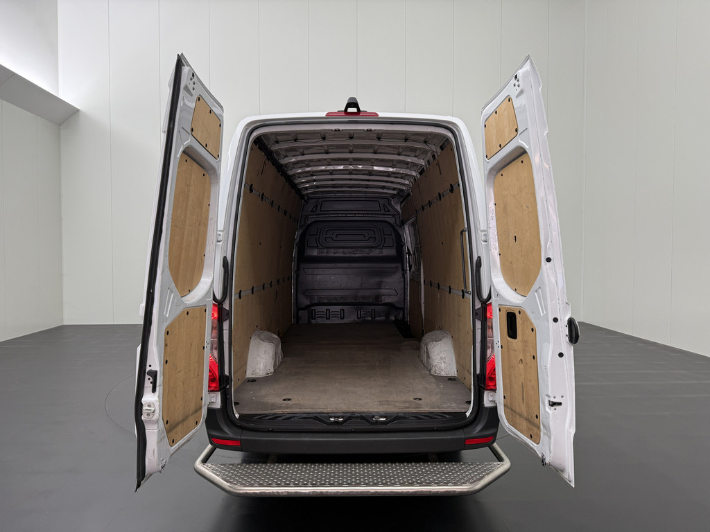 Mercedes-Benz Sprinter Automaat L3H2 Maxi (2024) | 10 Multimedia | Camera | Airco | Cruise | 3-Zits 4