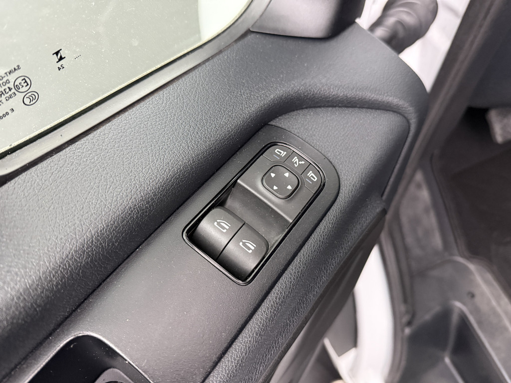 Mercedes-Benz Sprinter Automaat L3H2 Maxi (2024) | 10 Multimedia | Camera | Airco | Cruise | 3-Zits 8