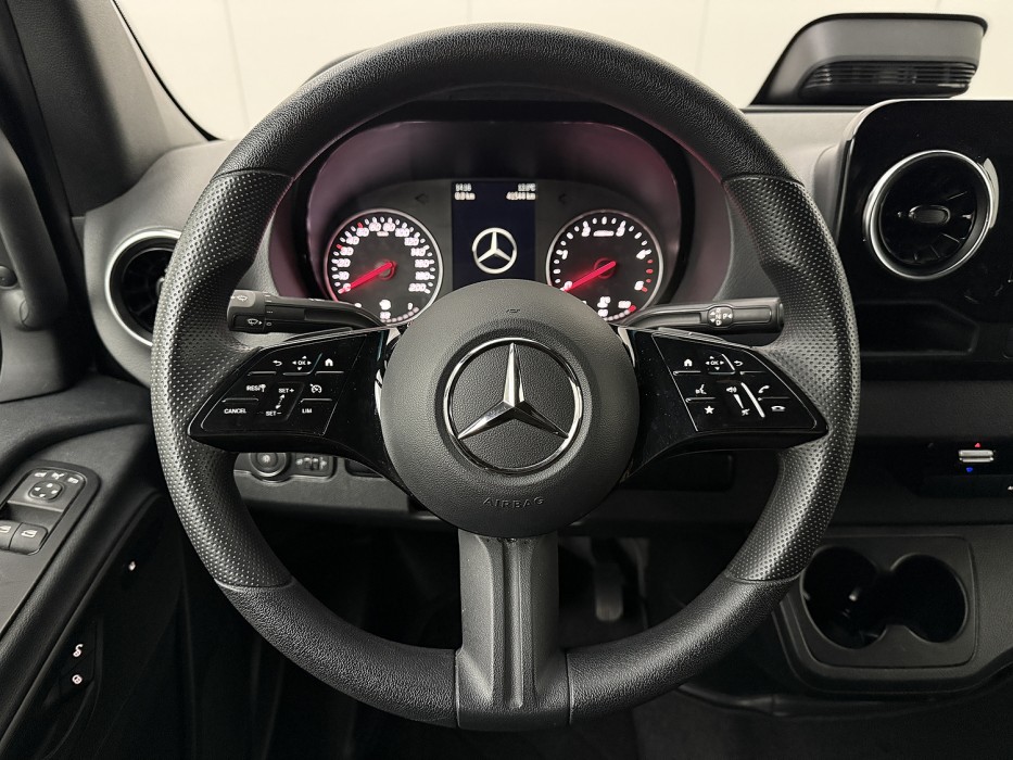 Mercedes-Benz Sprinter Automaat L3H2 Maxi Pro | 10 Touchscreen | Camera | Airco | Cruise | 3-Zits 15