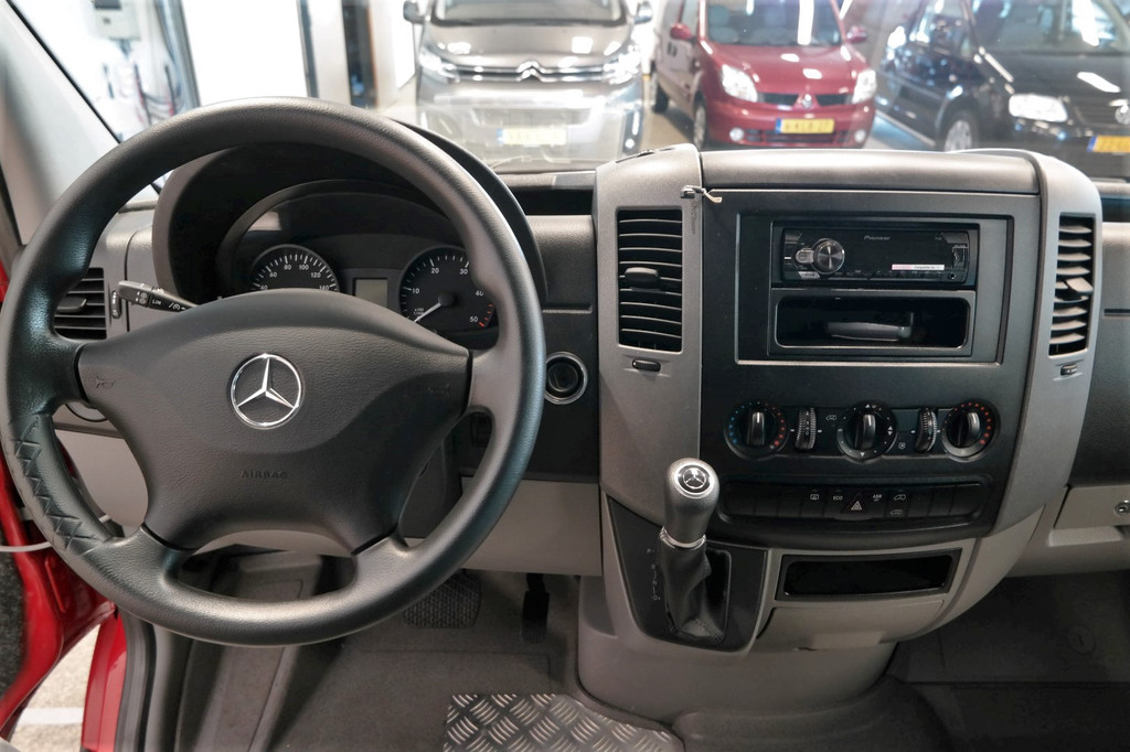 Mercedes-Benz Sprinter L1H1 Rolstoelbus Automaat 11