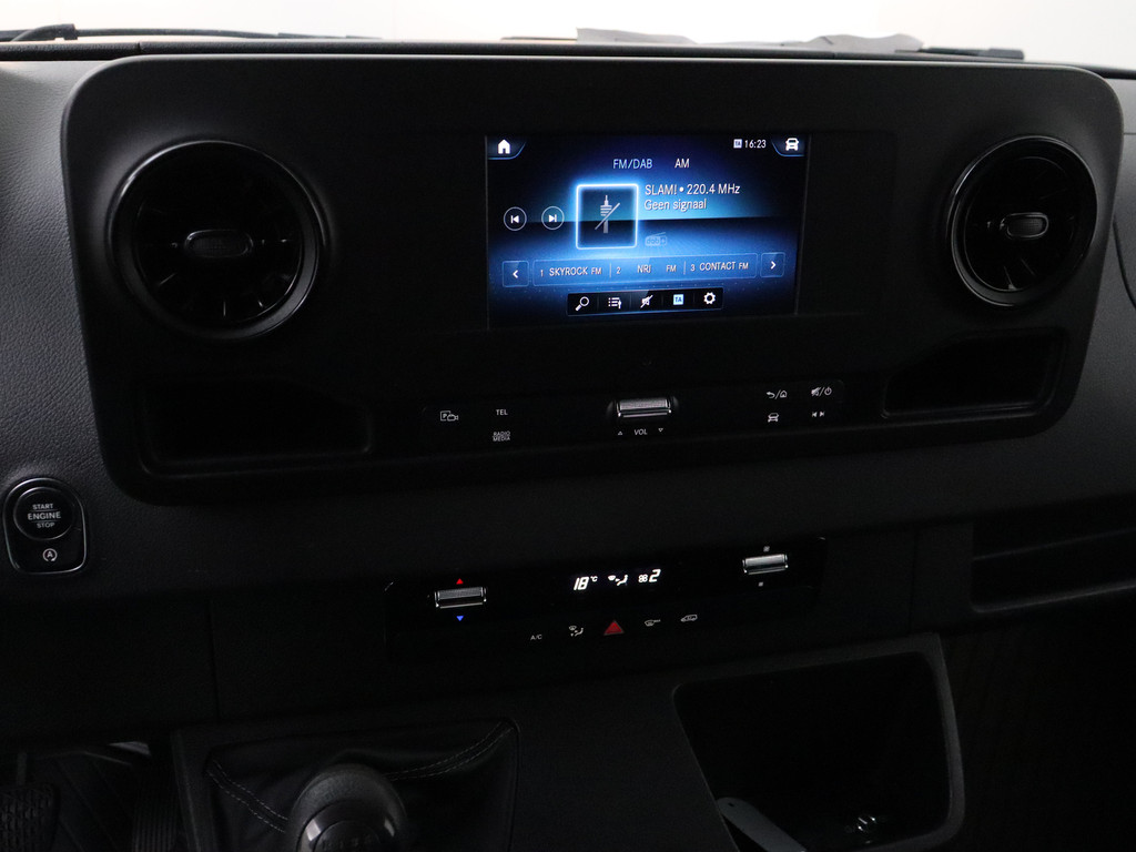 Mercedes-Benz Sprinter L1H2 | Multimedia Touchscreen | Camera | 3-Persoons | Airco | Cruise 17