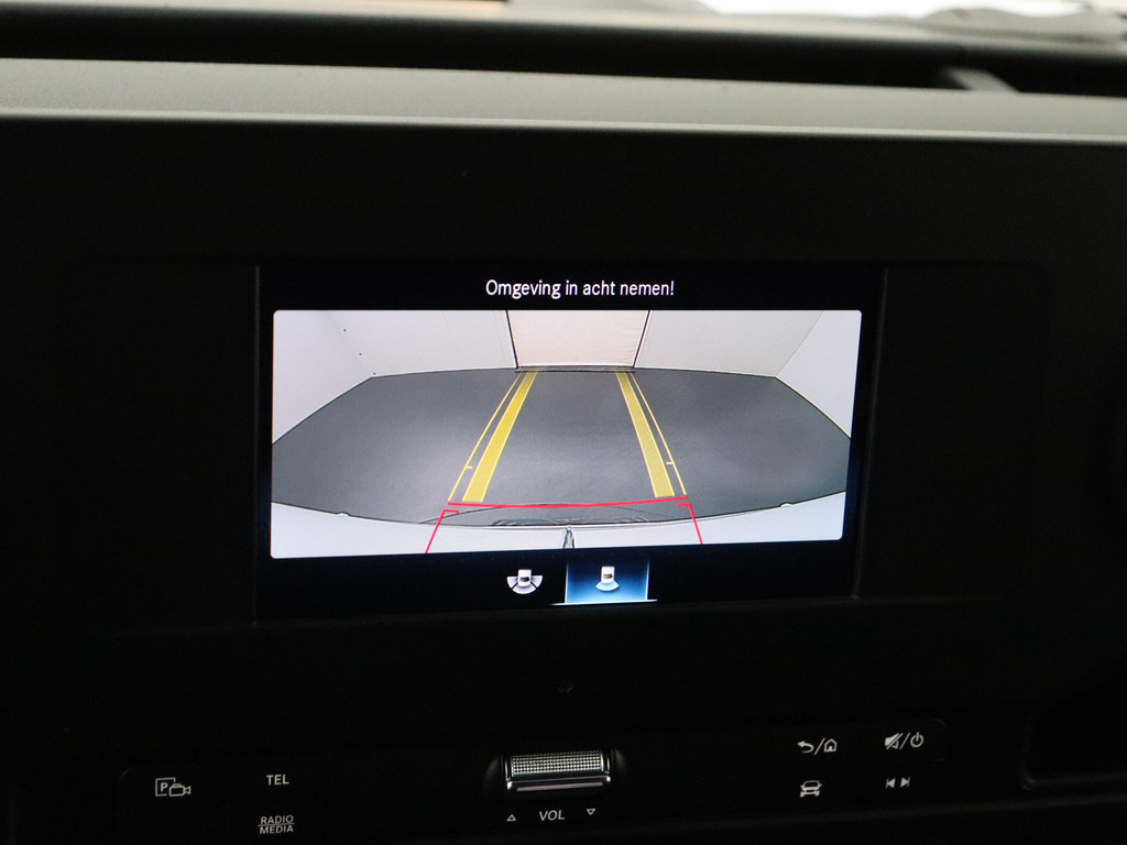 Mercedes-Benz Sprinter L1H2 | Multimedia Touchscreen | Camera | 3-Persoons | Airco | Cruise 18