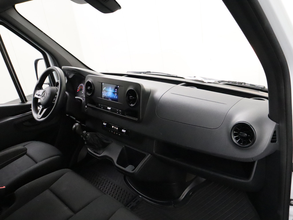 Mercedes-Benz Sprinter L1H2 | Multimedia Touchscreen | Camera | 3-Persoons | Airco | Cruise 20
