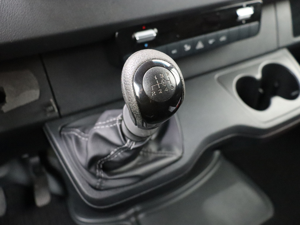 Mercedes-Benz Sprinter L2H2 | Werkplaats | Oprijplaat | Airco | Multimedia | Camera 17