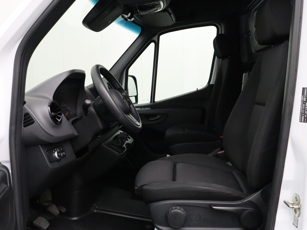 Mercedes-Benz Sprinter L2H2 | Werkplaats | Oprijplaat | Airco | Multimedia | Camera 20