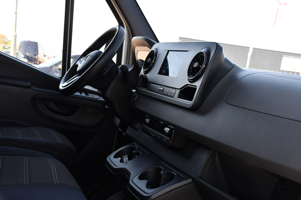 Mercedes-Benz Sprinter V6 319 3.0 CDI L2H2 PB Edition Camera, Cruise, Carplay, Stoelverwarming, Multimedia, LED, Automaat, Standkache, UNIEK! 12