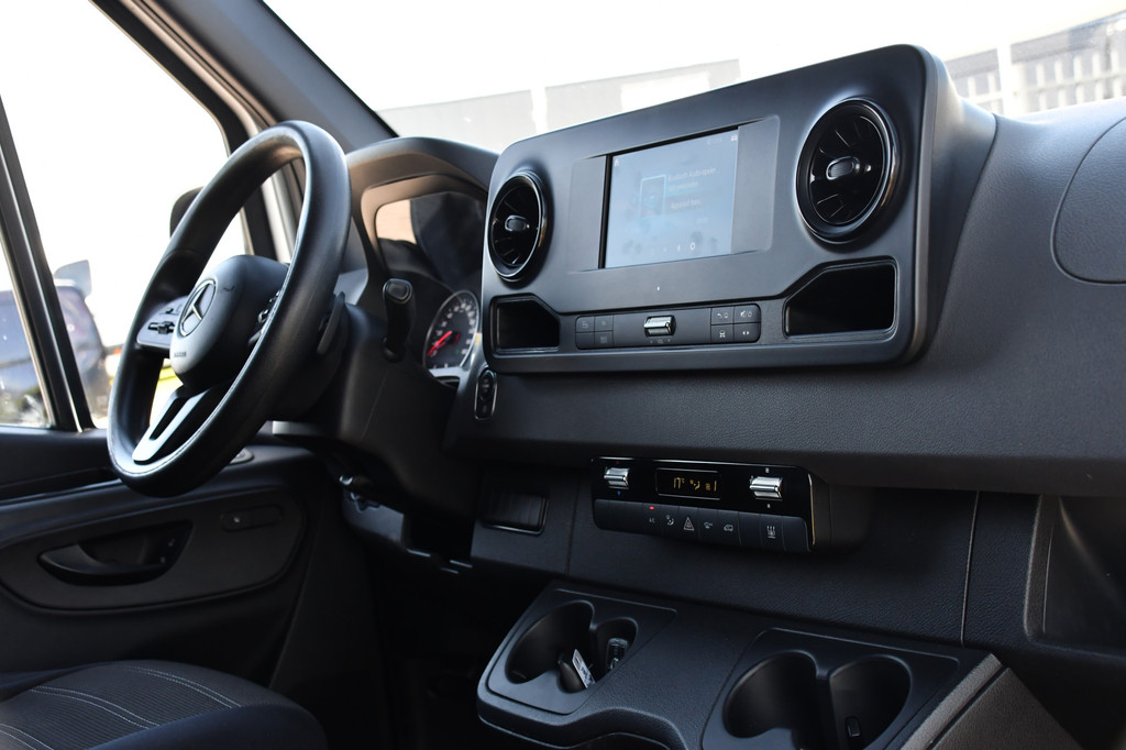 Mercedes-Benz Sprinter V6 319 3.0 CDI L2H2 PB Edition Camera, Cruise, Carplay, Stoelverwarming, Multimedia, LED, Automaat, Standkache, UNIEK! 13