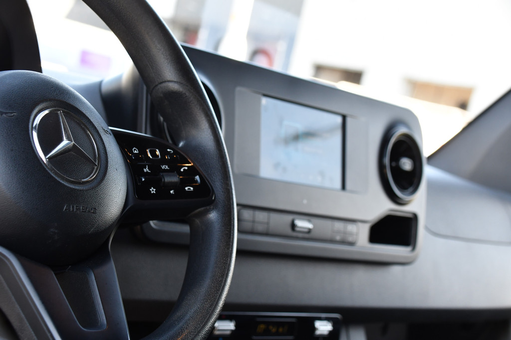 Mercedes-Benz Sprinter V6 319 3.0 CDI L2H2 PB Edition Camera, Cruise, Carplay, Stoelverwarming, Multimedia, LED, Automaat, Standkache, UNIEK! 14
