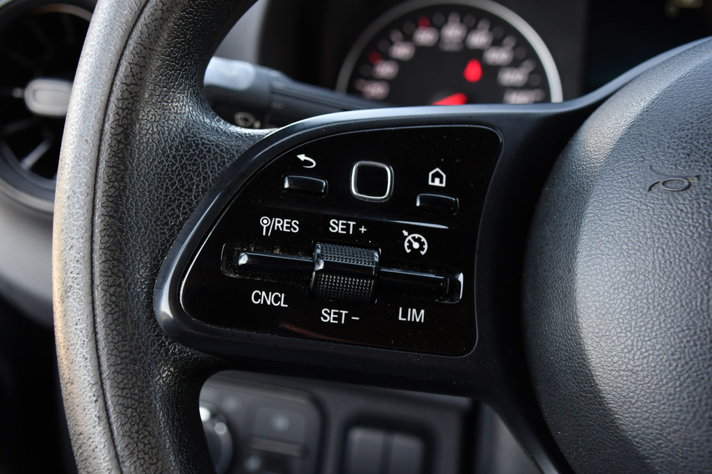 Mercedes-Benz Sprinter V6 319 3.0 CDI L2H2 PB Edition Camera, Cruise, Carplay, Stoelverwarming, Multimedia, LED, Automaat, Standkache, UNIEK! 16