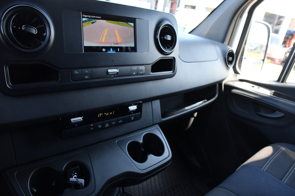 Mercedes-Benz Sprinter V6 319 3.0 CDI L2H2 PB Edition Camera, Cruise, Carplay, Stoelverwarming, Multimedia, LED, Automaat, Standkache, UNIEK! 19