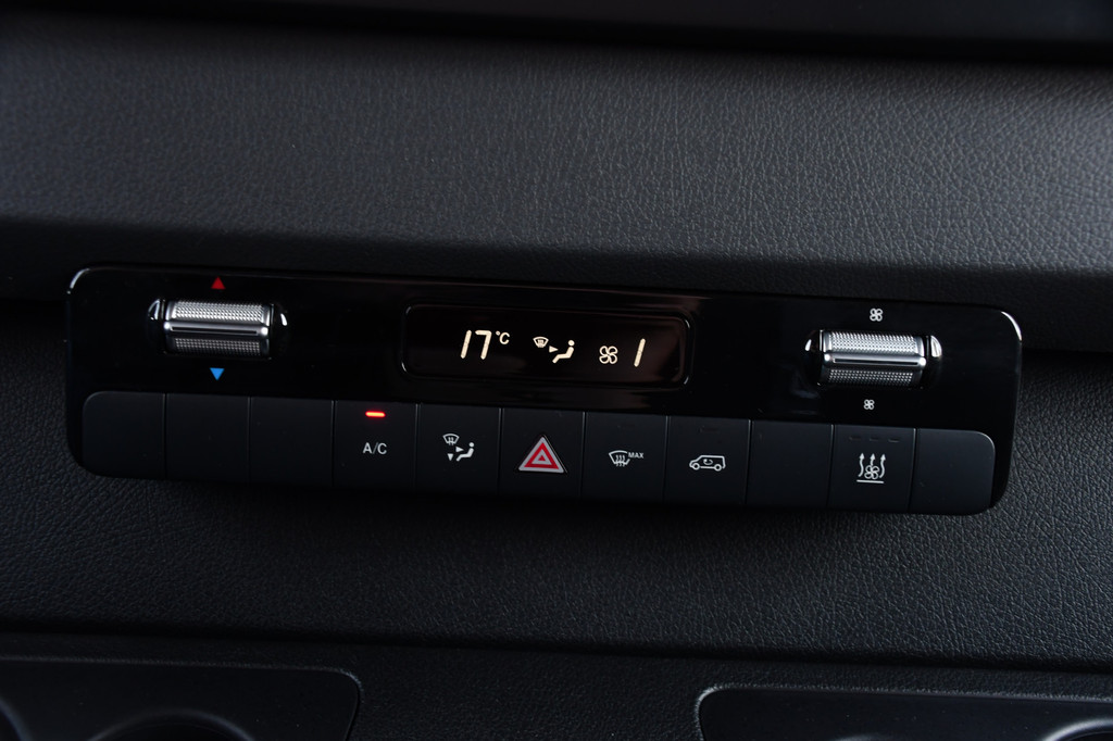 Mercedes-Benz Sprinter V6 319 3.0 CDI L2H2 PB Edition Camera, Cruise, Carplay, Stoelverwarming, Multimedia, LED, Automaat, Standkache, UNIEK! 21