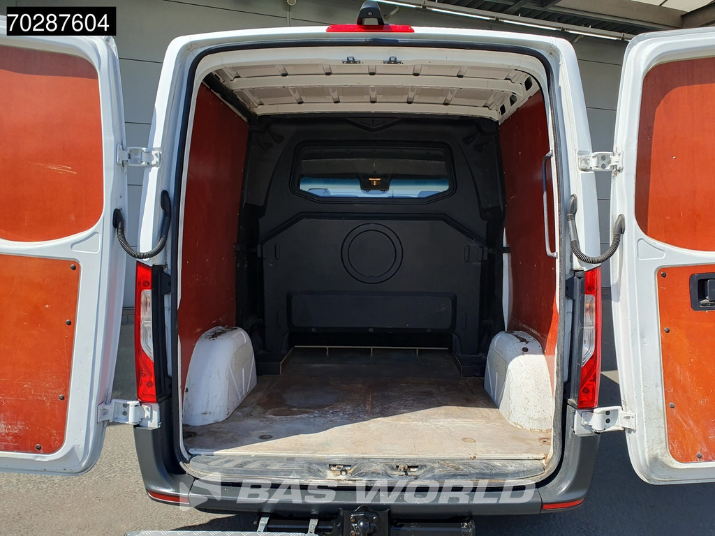 Mercedes-Benz Sprinter 211 CDI Dubbel Cabine Automaat Trekhaak Navi Airco Camera MBUX Euro6 DC Doka Mixto 8m3 Airco Trekhaak 7