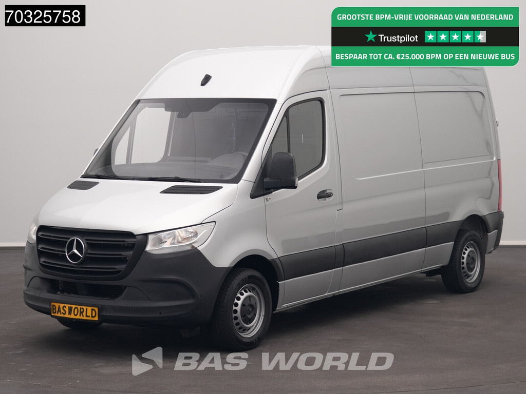Mercedes-Benz Sprinter 215 CDI Automaat 150pk L2H2 MBUX Camera Airco Parkeersensoren CarPlay Euro6 L2 Airco