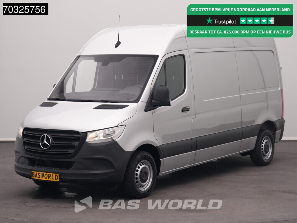 Mercedes-Benz Sprinter 215 CDI Automaat 150pk L2H2 MBUX Camera Airco Parkeersensoren CarPlay Euro6 L2 Airco