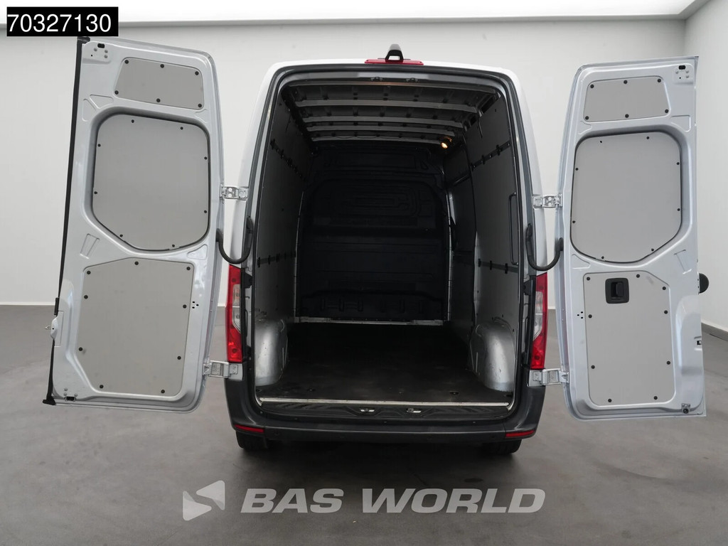 Mercedes-Benz Sprinter 215 CDI Automaat 150pk L2H2 MBUX Camera Airco Parkeersensoren CarPlay Euro6 L2 Airco 10