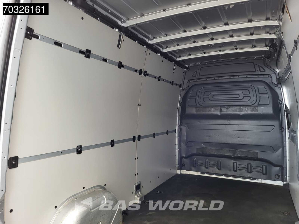 Mercedes-Benz Sprinter 215 CDI Automaat 150pk L2H2 MBUX Camera Airco Parkeersensoren CarPlay Euro6 L2 Airco 10