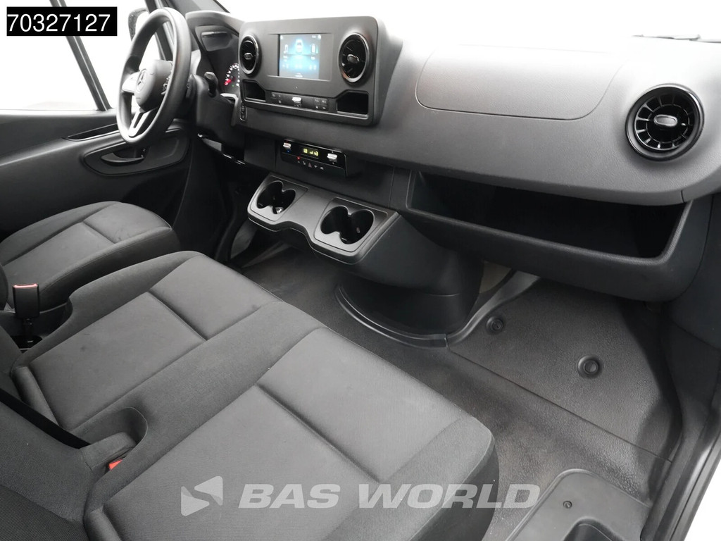 Mercedes-Benz Sprinter 215 CDI Automaat 150pk L2H2 MBUX Camera Airco Parkeersensoren CarPlay Euro6 L2 Airco 13