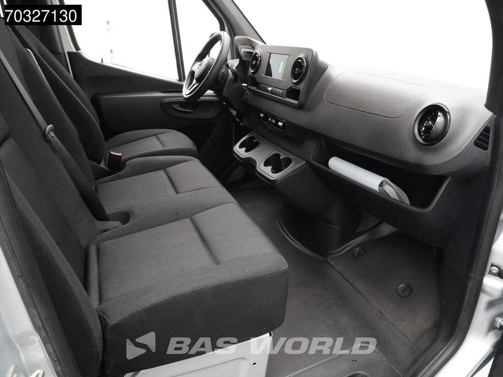Mercedes-Benz Sprinter 215 CDI Automaat 150pk L2H2 MBUX Camera Airco Parkeersensoren CarPlay Euro6 L2 Airco 13