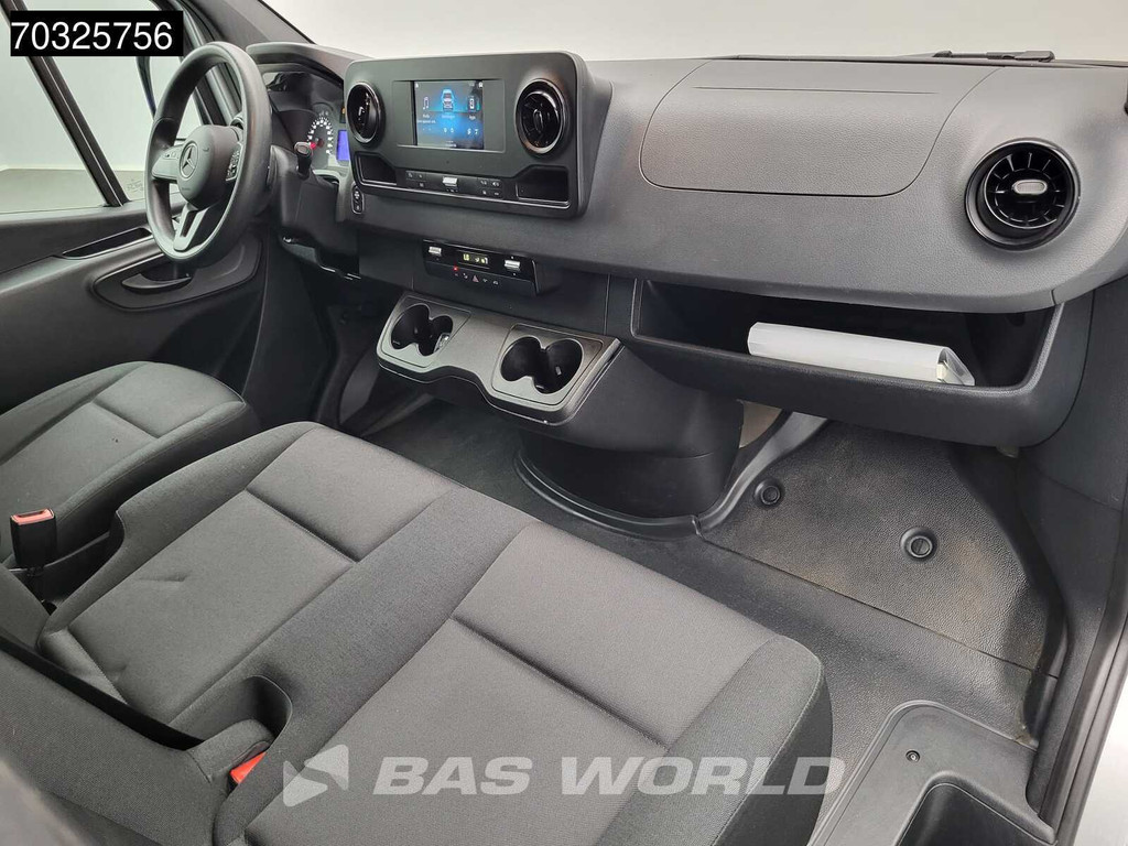 Mercedes-Benz Sprinter 215 CDI Automaat 150pk L2H2 MBUX Camera Airco Parkeersensoren CarPlay Euro6 L2 Airco 13