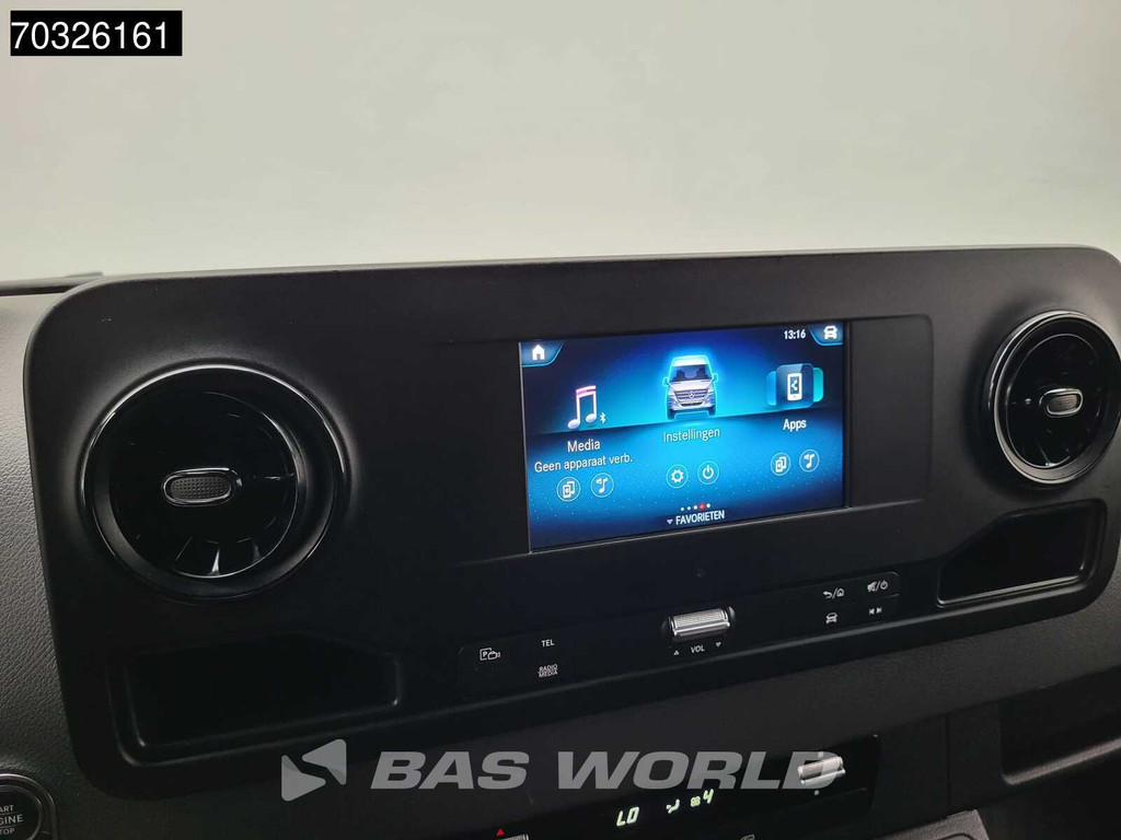 Mercedes-Benz Sprinter 215 CDI Automaat 150pk L2H2 MBUX Camera Airco Parkeersensoren CarPlay Euro6 L2 Airco 13