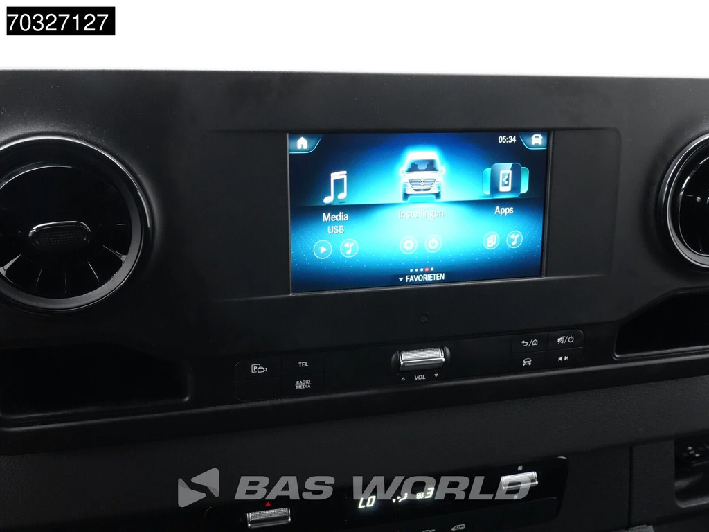 Mercedes-Benz Sprinter 215 CDI Automaat 150pk L2H2 MBUX Camera Airco Parkeersensoren CarPlay Euro6 L2 Airco 16