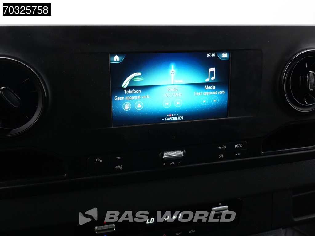 Mercedes-Benz Sprinter 215 CDI Automaat 150pk L2H2 MBUX Camera Airco Parkeersensoren CarPlay Euro6 L2 Airco 18