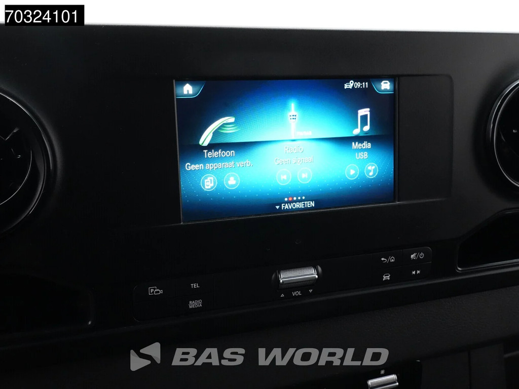 Mercedes-Benz Sprinter 215 CDI Automaat 150pk L2H2 MBUX Camera Airco Parkeersensoren CarPlay Euro6 L2 Airco 18