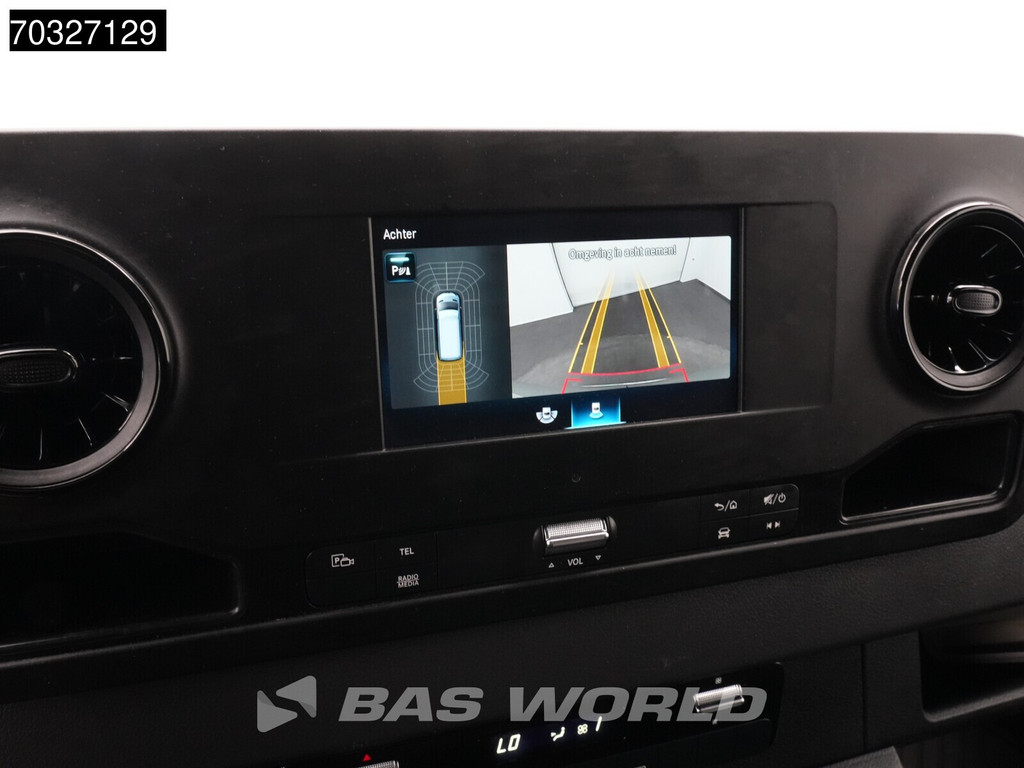 Mercedes-Benz Sprinter 215 CDI Automaat 150pk L2H2 MBUX Camera Airco Parkeersensoren CarPlay Euro6 L2 Airco 18