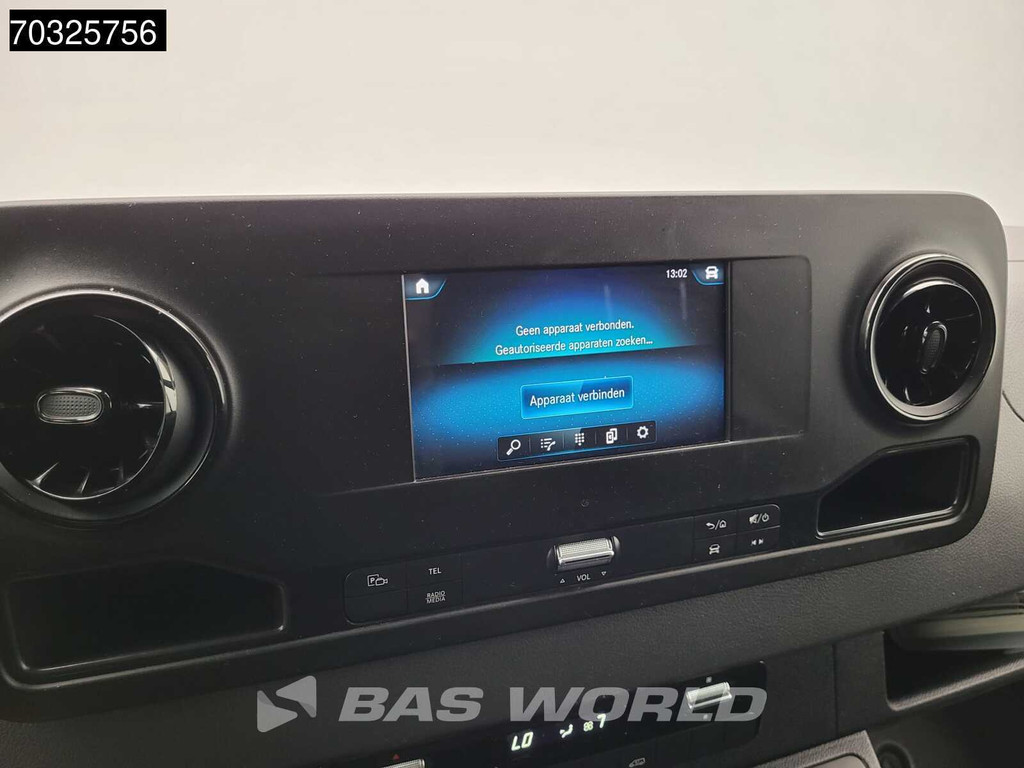 Mercedes-Benz Sprinter 215 CDI Automaat 150pk L2H2 MBUX Camera Airco Parkeersensoren CarPlay Euro6 L2 Airco 18