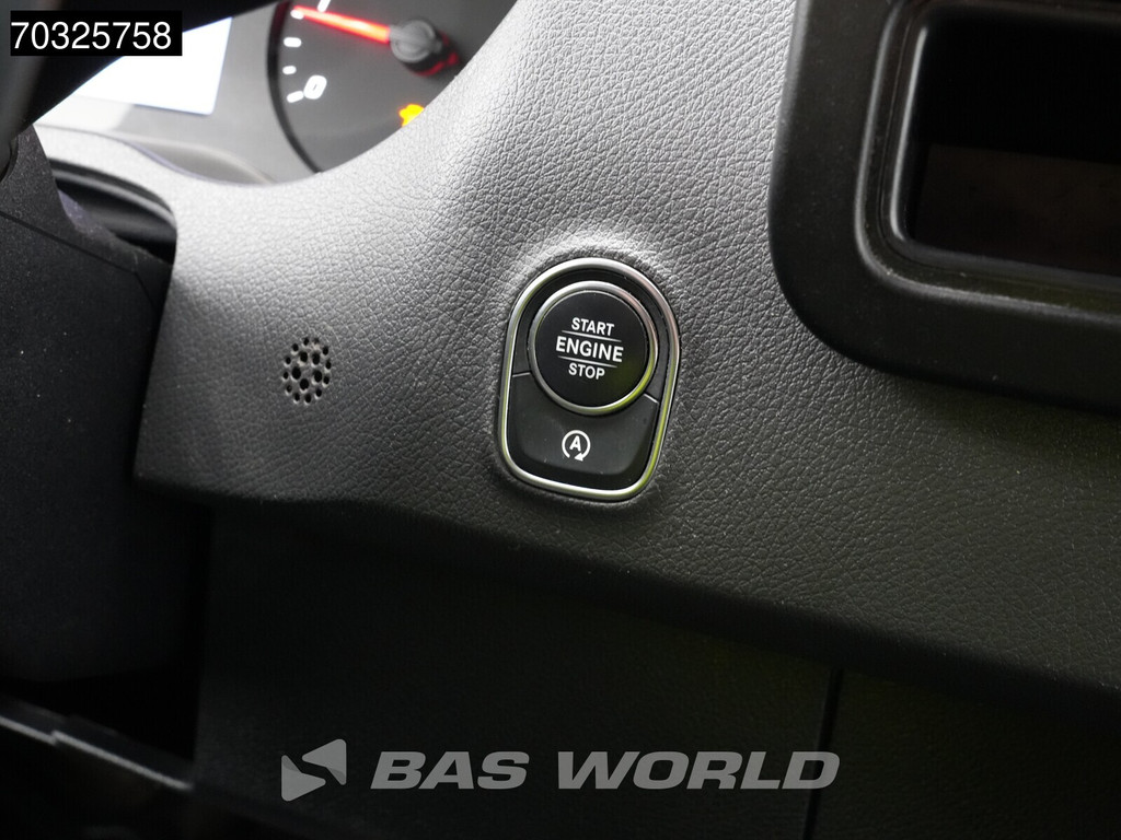 Mercedes-Benz Sprinter 215 CDI Automaat 150pk L2H2 MBUX Camera Airco Parkeersensoren CarPlay Euro6 L2 Airco 20