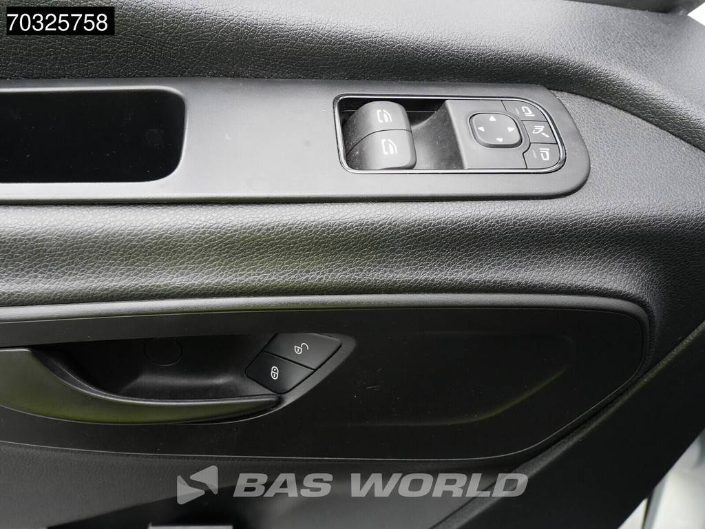 Mercedes-Benz Sprinter 215 CDI Automaat 150pk L2H2 MBUX Camera Airco Parkeersensoren CarPlay Euro6 L2 Airco 21