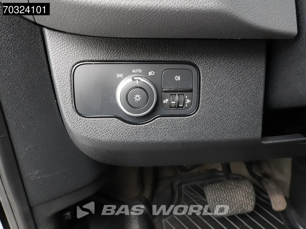 Mercedes-Benz Sprinter 215 CDI Automaat 150pk L2H2 MBUX Camera Airco Parkeersensoren CarPlay Euro6 L2 Airco 21