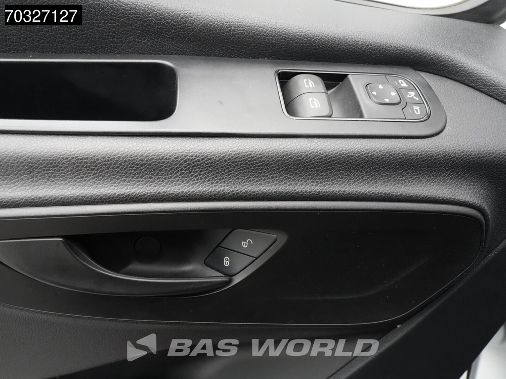 Mercedes-Benz Sprinter 215 CDI Automaat 150pk L2H2 MBUX Camera Airco Parkeersensoren CarPlay Euro6 L2 Airco 21