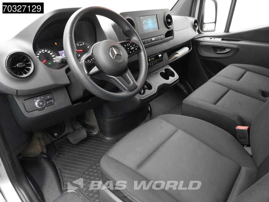 Mercedes-Benz Sprinter 215 CDI Automaat 150pk L2H2 MBUX Camera Airco Parkeersensoren CarPlay Euro6 L2 Airco 3