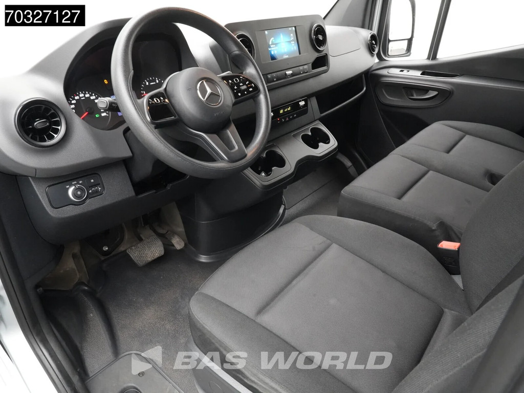 Mercedes-Benz Sprinter 215 CDI Automaat 150pk L2H2 MBUX Camera Airco Parkeersensoren CarPlay Euro6 L2 Airco 3
