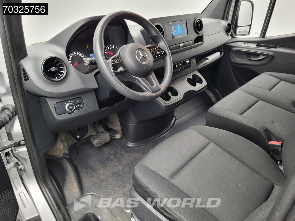 Mercedes-Benz Sprinter 215 CDI Automaat 150pk L2H2 MBUX Camera Airco Parkeersensoren CarPlay Euro6 L2 Airco 3