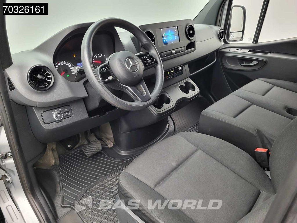 Mercedes-Benz Sprinter 215 CDI Automaat 150pk L2H2 MBUX Camera Airco Parkeersensoren CarPlay Euro6 L2 Airco 3