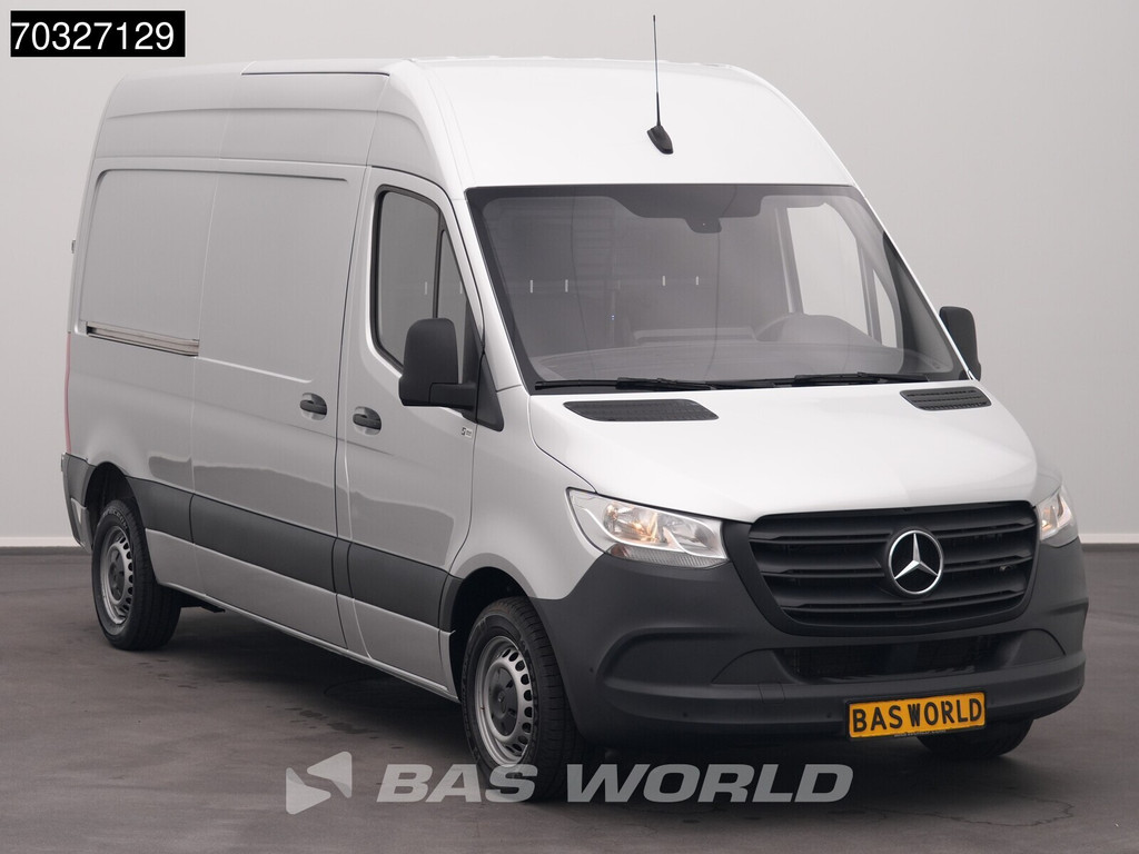Mercedes-Benz Sprinter 215 CDI Automaat 150pk L2H2 MBUX Camera Airco Parkeersensoren CarPlay Euro6 L2 Airco 5