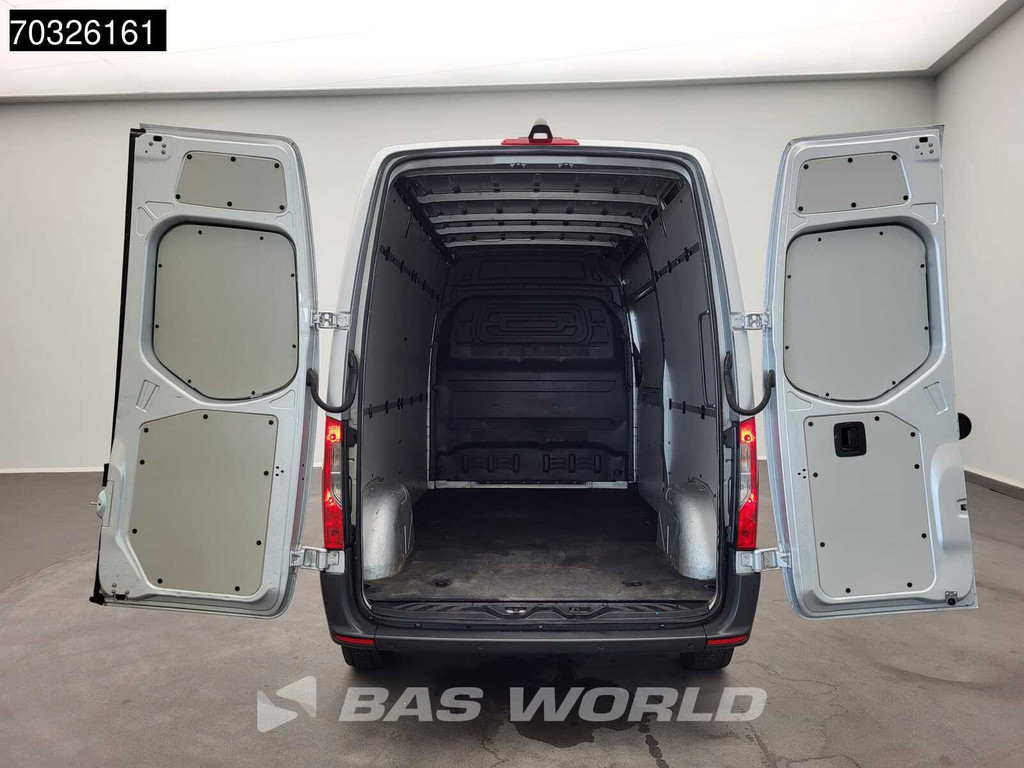 Mercedes-Benz Sprinter 215 CDI Automaat 150pk L2H2 MBUX Camera Airco Parkeersensoren CarPlay Euro6 L2 Airco 5