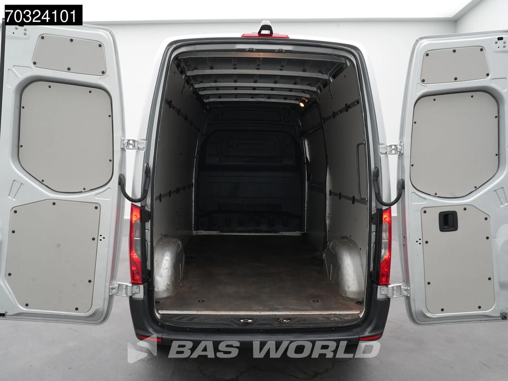 Mercedes-Benz Sprinter 215 CDI Automaat 150pk L2H2 MBUX Camera Airco Parkeersensoren CarPlay Euro6 L2 Airco 8