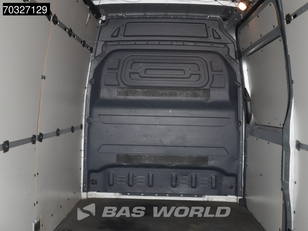 Mercedes-Benz Sprinter 215 CDI Automaat 150pk L2H2 MBUX Camera Airco Parkeersensoren CarPlay Euro6 L2 Airco 8