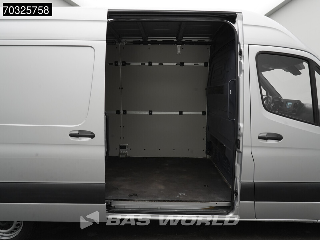 Mercedes-Benz Sprinter 215 CDI Automaat 150pk L2H2 MBUX Camera Airco Parkeersensoren CarPlay Euro6 L2 Airco 9