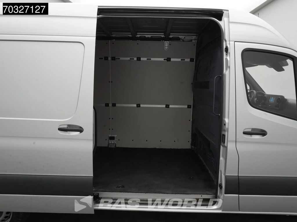 Mercedes-Benz Sprinter 215 CDI Automaat 150pk L2H2 MBUX Camera Airco Parkeersensoren CarPlay Euro6 L2 Airco 9
