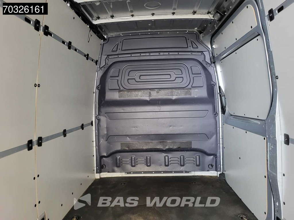 Mercedes-Benz Sprinter 215 CDI Automaat 150pk L2H2 MBUX Camera Airco Parkeersensoren CarPlay Euro6 L2 Airco 9