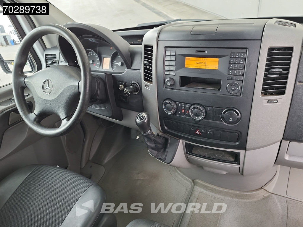 Mercedes-Benz Sprinter 310 CDI Automaat 3 zijdige Kipper Dubbe Cabine Trekhaak Tipper Benne Open laadbak Airco Trekhaak 13