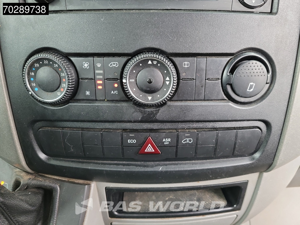 Mercedes-Benz Sprinter 310 CDI Automaat 3 zijdige Kipper Dubbe Cabine Trekhaak Tipper Benne Open laadbak Airco Trekhaak 19