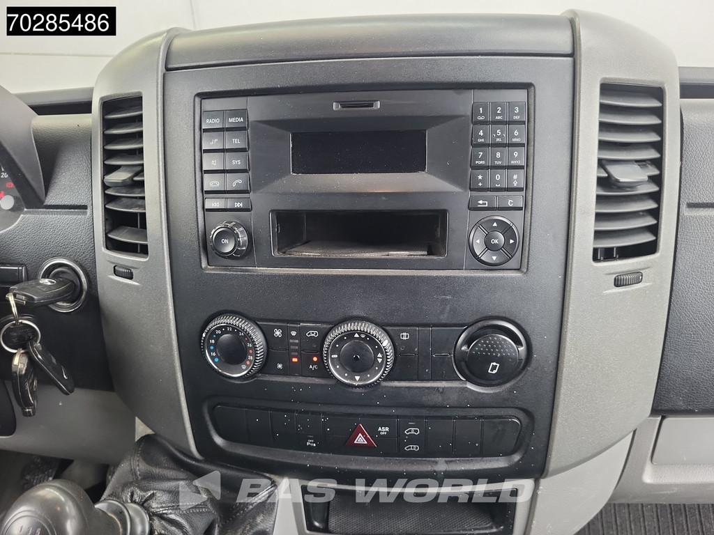 Mercedes-Benz Sprinter 313 CDI L2H2 Airco Cruise Parkeersensoren L2 APK 01-2026 11m3 Airco Cruise control 12